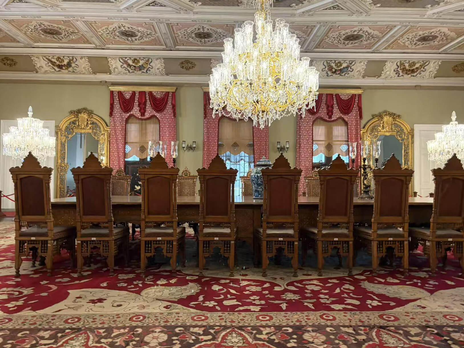 Sala de las Dos Puertas