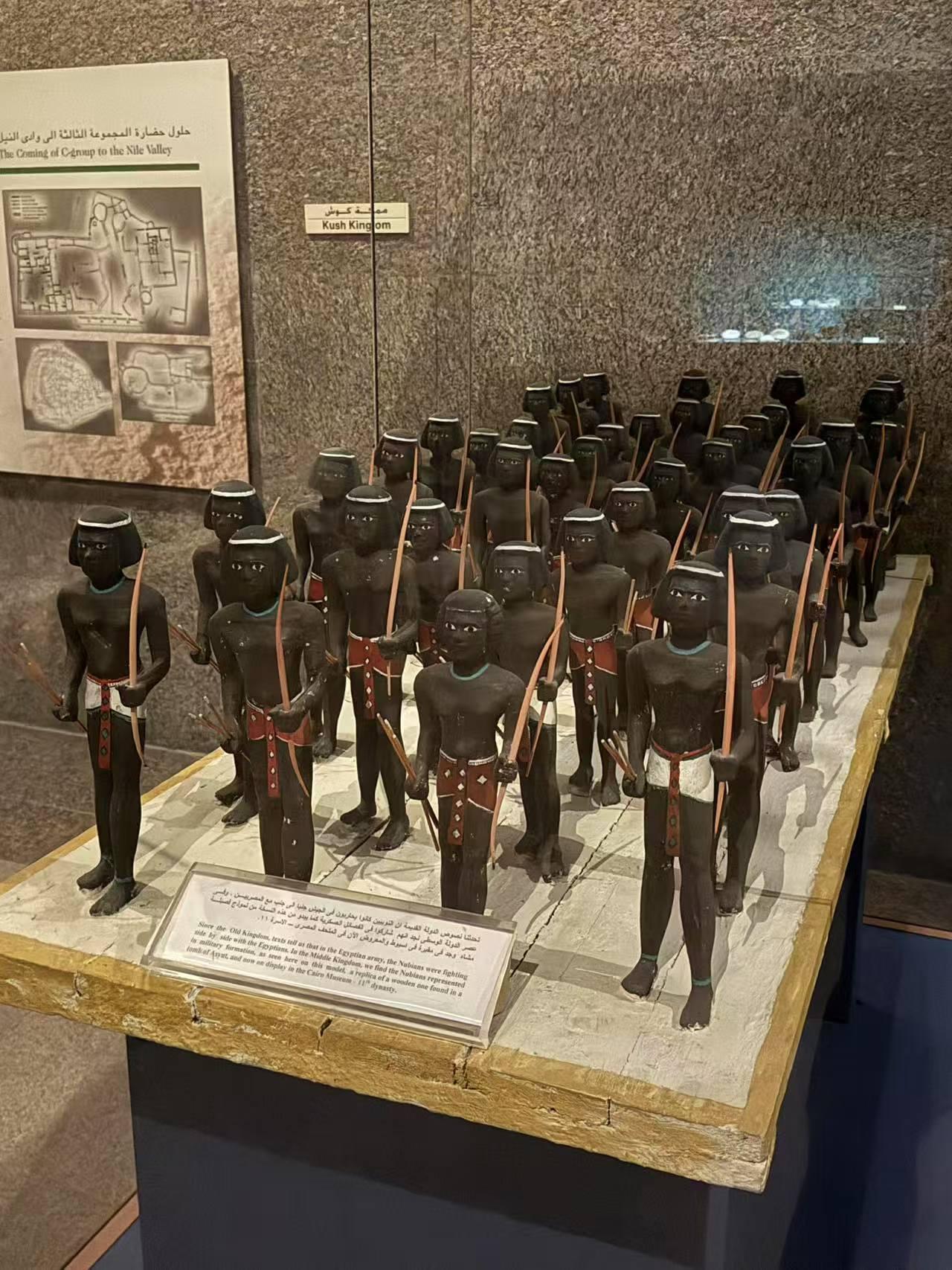 努比亚弓箭手模型复制品