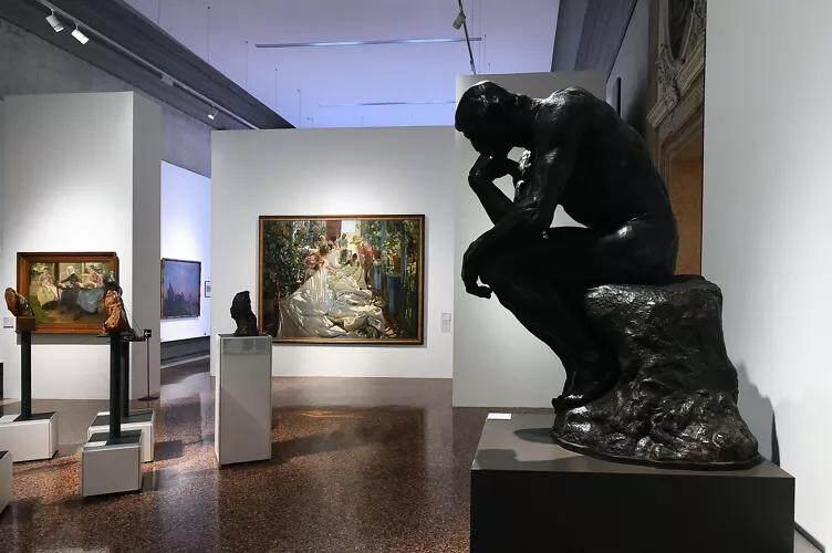 2号展厅-光与影：现实主义与分割主义之间